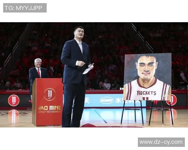 姚明重返赛场展现风采引发球迷热烈欢呼与回忆