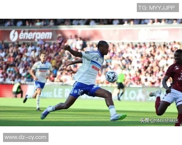 最强00后球员崛起足球明星新生代的精彩表现与未来潜力分析 最强00后球员崛起足球明星新生代的精彩表现与未来潜力分析