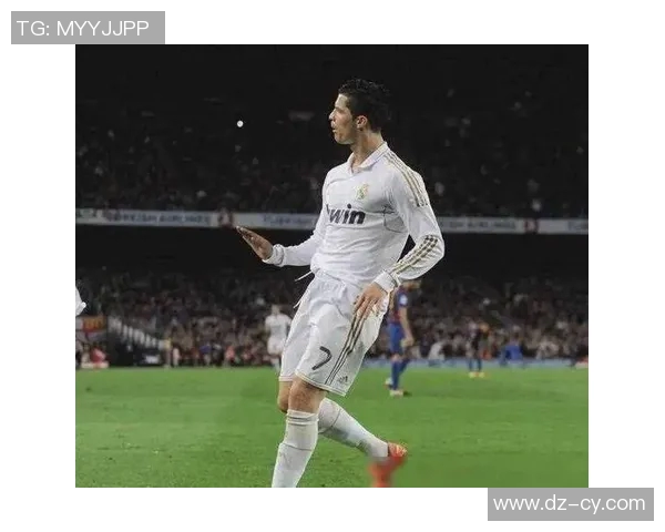 足球明星热情祝贺球队胜利的精彩瞬间与感人寄语 足球明星热情祝贺球队胜利的精彩瞬间与感人寄语