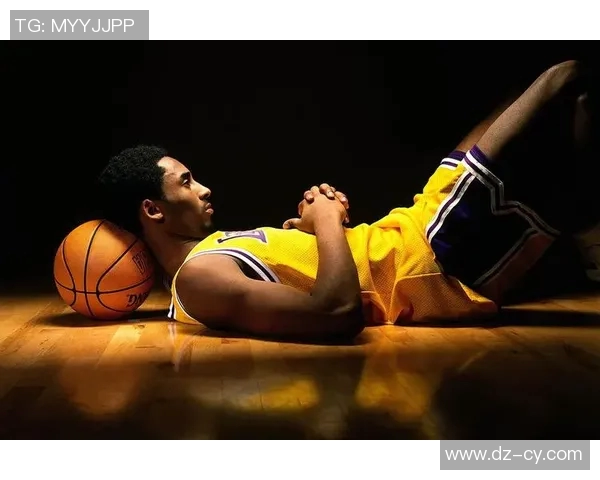 足球明星出发瞬间的精彩照片展示与背后故事分享