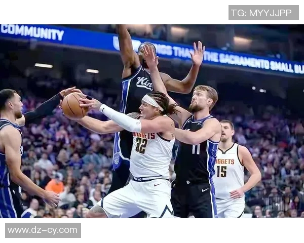 篮球比赛中的明星观众是如何影响比赛氛围和球员表现的深度探讨