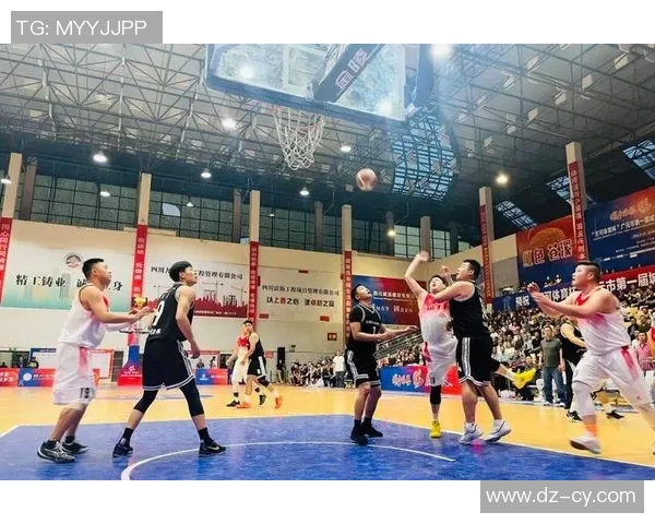 启明星篮球PBL联赛盛况空前球员们展现激情与实力的巅峰对决
